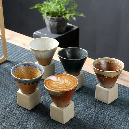 Japanische Retro-Kaffeetasse aus Steingut – Handgefertigter Stil